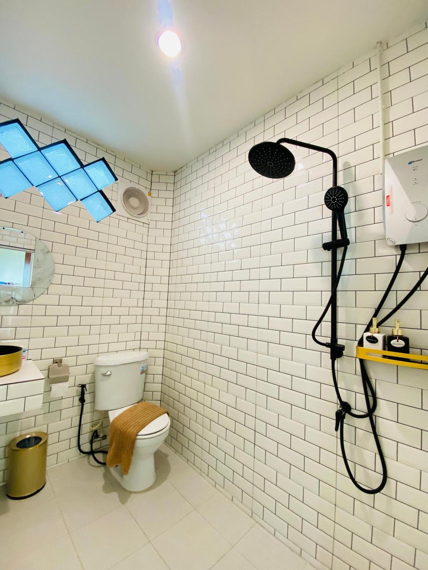 บ้านพักการ์ฟิลด์ซีวิว&พูล เกาะล้าน Extérieur photo